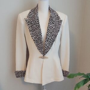 Chic Cache Cream Diamond (faux) & Leopard Accent Blazer & Skirt 2 Piece Set